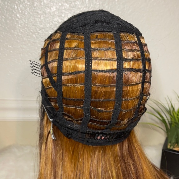 Truwig  HD Swiss Transparent Lace Front Wig - Picture 8 of 11